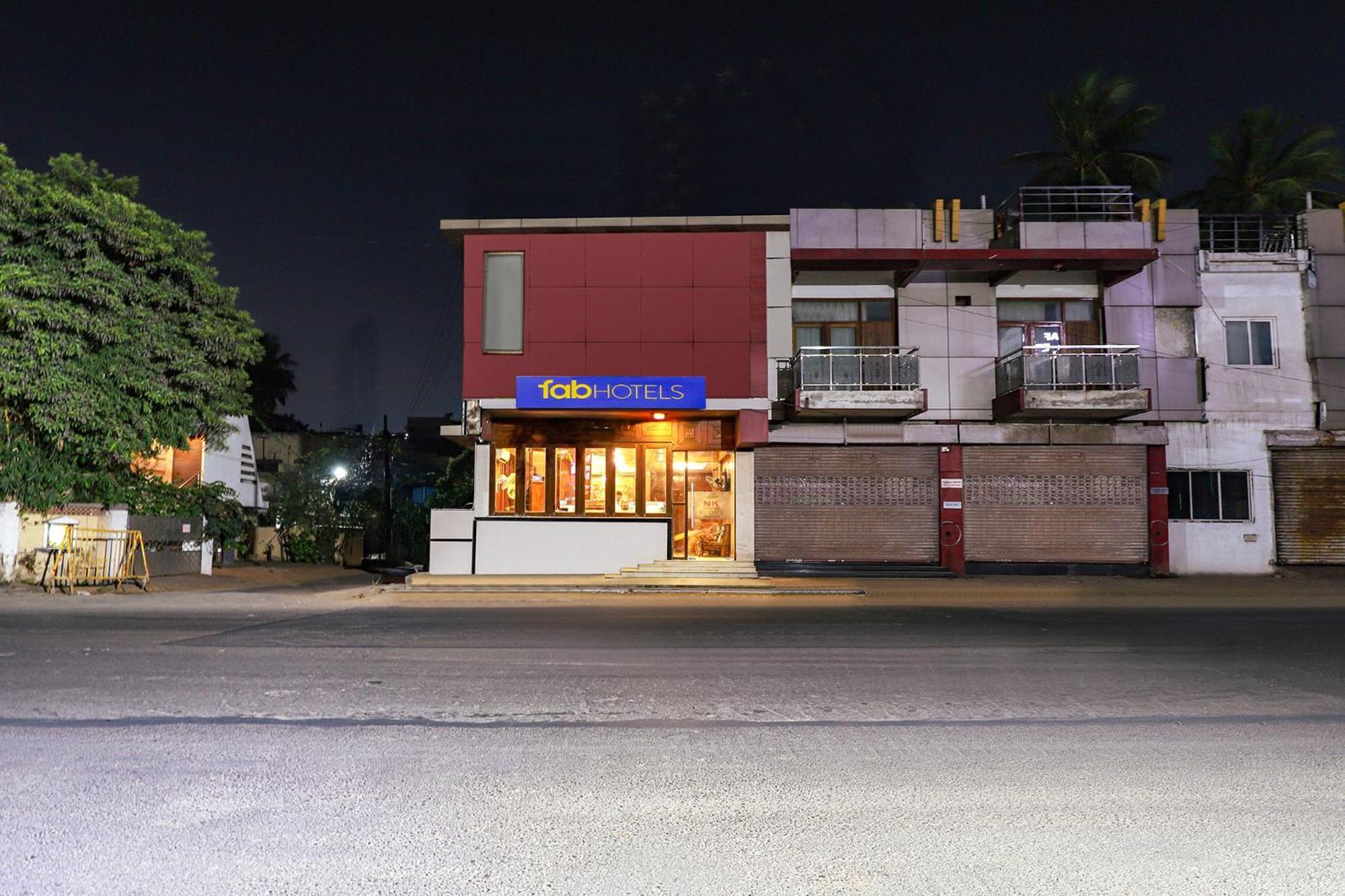 Fabhotel Nk Courtyard - Nr Guindy Industrial Estate Chennai Exterior photo